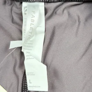 Fabletics High Waisted Performance Jogger Charcoal Camo Women's Large NWT thumbnail 3