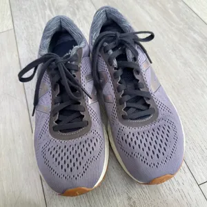 New‎ Balance fresh foam Arishi v4 running shoes athletic sneakers grey women 6.5 thumbnail 2