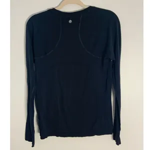 Athleta Black‎ Longsleeve fitted athletic top size large thumbnail 3
