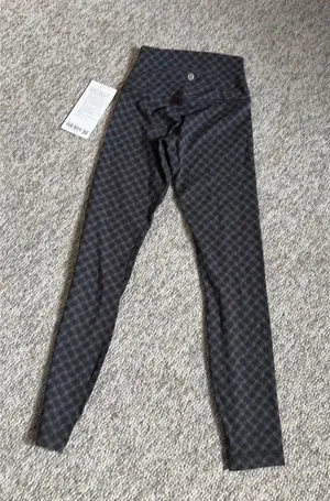 Brand new lululemon align jacquard pants size 25” thumbnail 1