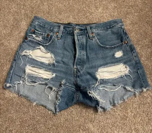 Levi’s 501 Shorts thumbnail 1
