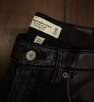 Abercrombie And Fitch Jeans thumbnail 4