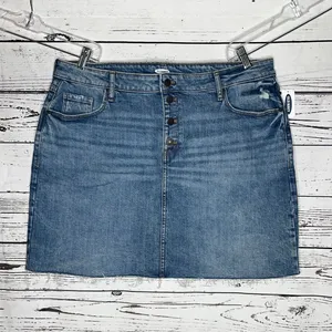 Old Navy NWT Size 18 Light Blue Wash Button Fly Raw Hemline Denim Skirt thumbnail 1