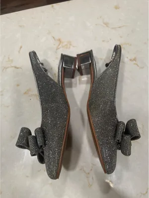 Size 8 J. Reneé Tanay slingback pumps Silver thumbnail 6