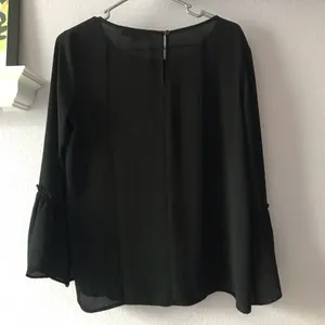 Loft Top thumbnail 2