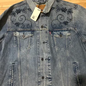 Levi’s denim jacket with embroidery thumbnail 3