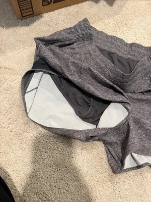 Lululemon shorts thumbnail 2