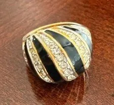 Plated Gold Ring Size 6.75 thumbnail 1