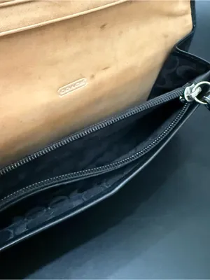 COACH Soho Buckle Classic Black Leather Contrast Stitch Tan Lining Bifold Wallet thumbnail 11
