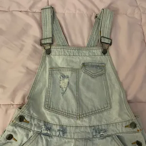 Glassons Denim light wash distressed overall shorts romper, size 8 boho casual thumbnail 5