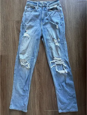 Hollister Jeans thumbnail 1