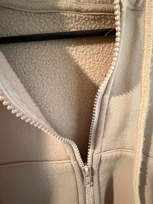 Amazon Cropped Zip-Up Hoodie thumbnail 3
