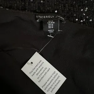 NEW Sincerely Jules Black Sequin Wrap Bodysuit Sexy Cocktail Party Date Night thumbnail 3