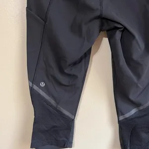 Lululemon black leggings 6‎ thumbnail 2