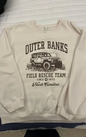 Tilly’s Crew Neck thumbnail 1