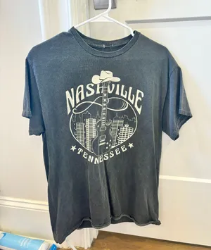 Tilly's Graphic Tee thumbnail 1