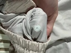 Lululemon Tracker Shorts 2.5" thumbnail 3
