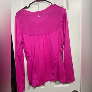 Athleta Hot Pink Long Sleeve Running Shirt Laser Cut Back Size Large. thumbnail 2