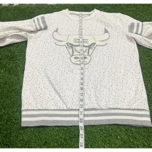 NBA Chicago Bulls Vintage Womens White Logo Sweatshirt Medium thumbnail 5
