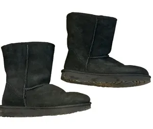 UGG Women’s Classic Short II Black Size 7 thumbnail 1