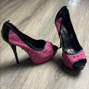 Fredrick’s of Hollywood Sexy Y/K Vintage Stiletto Heels thumbnail 6