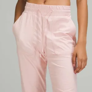 LULULEMON Beyond The Studio Jogger Lined Pale Pink 8 thumbnail 2