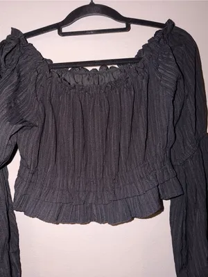 Altar'd State Black Off-Shoulder Ruffle Crop Top thumbnail 5