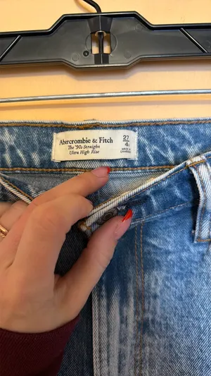 Abercrombie 90s Straight Ultra High-Rise Jeans Curve thumbnail 5