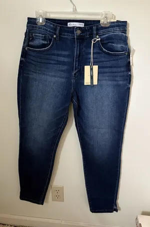 KanCan Curvy High Rise Skinny Denim Jeans 30x28 NEW Side Slit Hem Stretch thumbnail 1