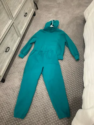 Green sweat suit thumbnail 1