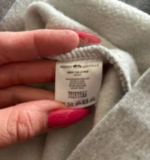 (NWT) Women’s Full Zip Gray Hoodie, One Size: L/XL thumbnail 8