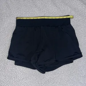 Fabletics Shorts High-Waisted thumbnail 5