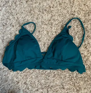 Bikini Top thumbnail 1