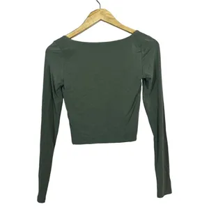 Wilfred Aritzia Ruched Front Solid Crop Top Green Minimalist Long Sleeve Size S thumbnail 4