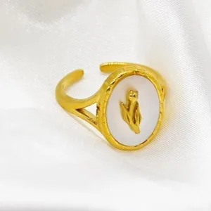 Flower Portrait Ring Gold thumbnail 4