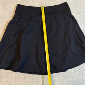 Fabletics Black Athletic‎ Skort Skirt Activewear Tennis Golf Gym Workout thumbnail 5