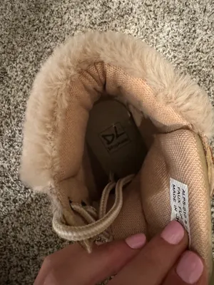 DL Winter Boots Size 6.5 thumbnail 4