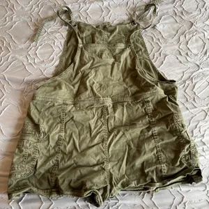 NWOT American Eagle Railroad Baggy Overall Shorts thumbnail 7