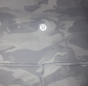 Lululemon Leggings Wunder Under 28" High-Rise thumbnail 2