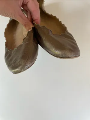 Chloé Lauren Scalloped Leather Ballet Flats Bronze Metallic Size 39.5 Italy thumbnail 7