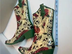 Corkys Edgy Skull Rose Western Cowboy Rain Boots Alternative Grunge Block Heel 8 thumbnail 5