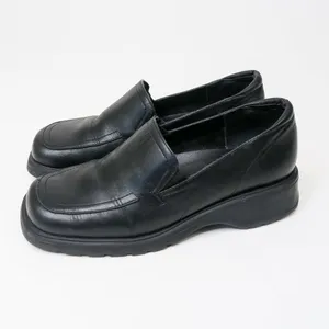 Vintage 90s Predictions Black Leather Loafers thumbnail 2