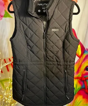 B122 Nautica black quilted vest with zipper pockets Size S thumbnail 1