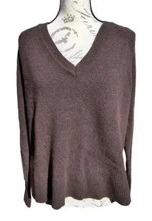J. Crew Olive Green Alpaca Blend V-Neck Long Sleeve Pullover Sweater Size S‎ thumbnail 1