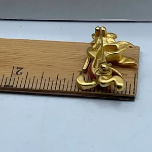 Vintage Disney Piglet pinwheel brooch. thumbnail 5