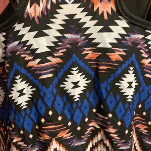 About a girl Los Angeles tank top​​​ thumbnail 5