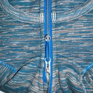 3025 | Lululemon Scuba Full Zip Space Dye Fleece Lined Hoodie Blue Women Size 2 thumbnail 4