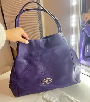 Purple Coach leather shoulder bag with gold hardware thumbnail 1