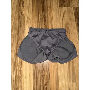 Nike Women's XS Shorts Athletic Dri-Fit Light‎ Gray Running thumbnail 5