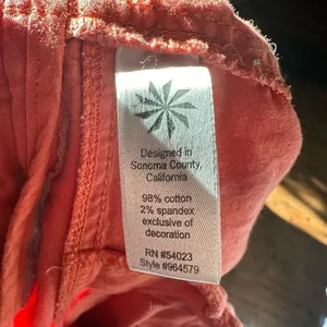 Athleta pink lightweight flowy sporty Athleisure shorts thumbnail 3